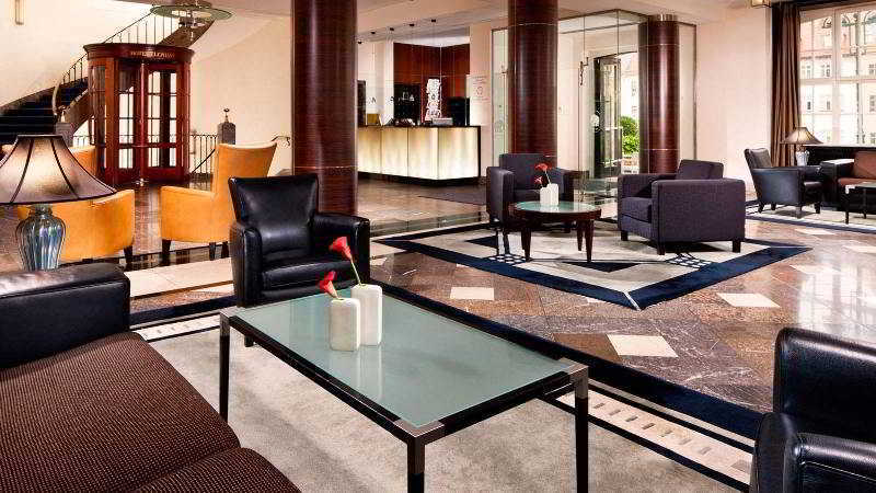 Hotel Elephant Weimar, Autograph Collection Kültér fotó The lobby of the hotel